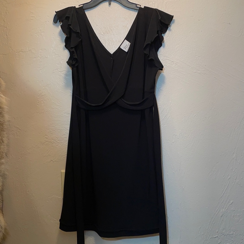 Dress - Picture 2 of 7